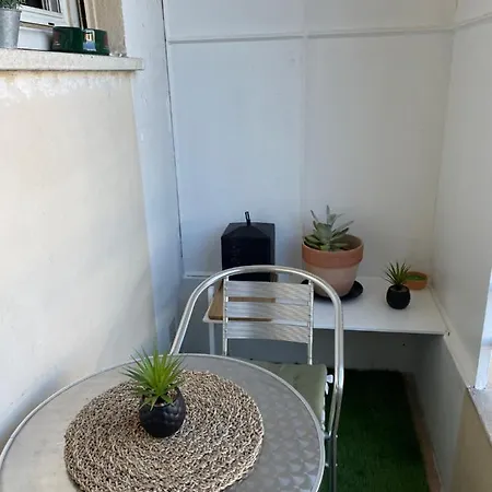 Grand 7 Minutes De La Et Climatise Sur Juan Les Pins Apartment *